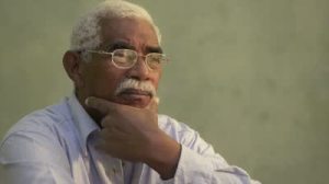 confused-senior-man-with-glasses-looking-away-sequence